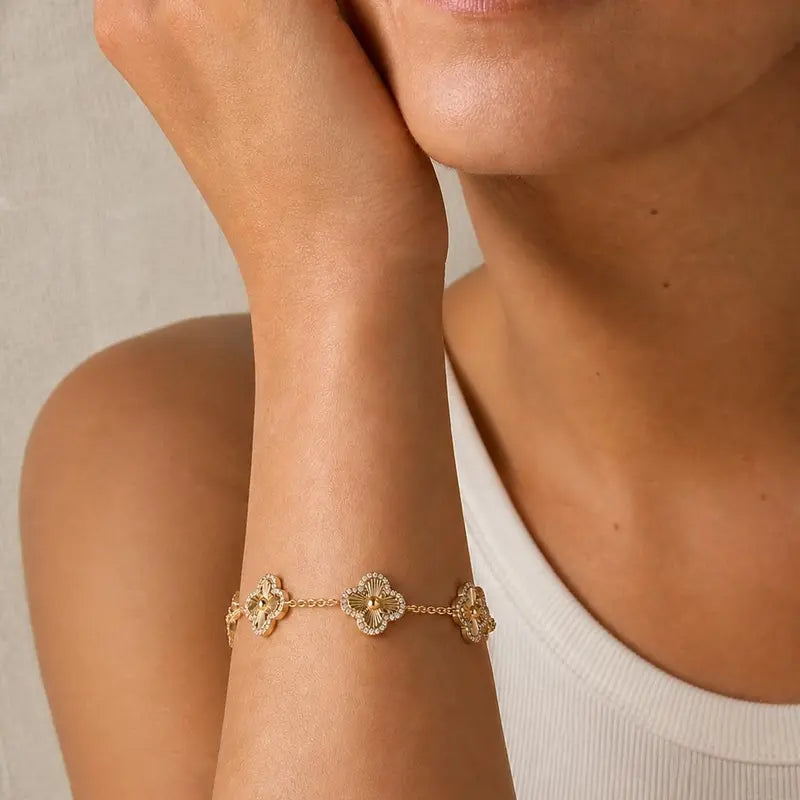Cerebro 14K Gold Plated Clover Bracelet